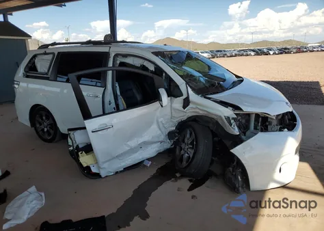 2016 Toyota Sienna Se from USA, damaged, VIN 5TDXK3DC6GS741047